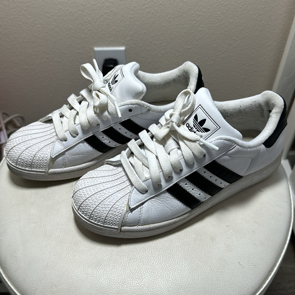 Adidas shoes - Picture 3 of 6
